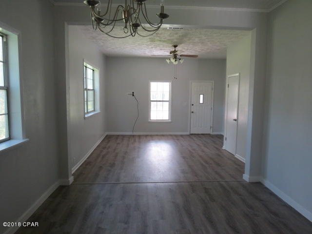 792 Sinclair Street Chipley, FL 32428 - Photo 10 of 21 Gallery Image 10