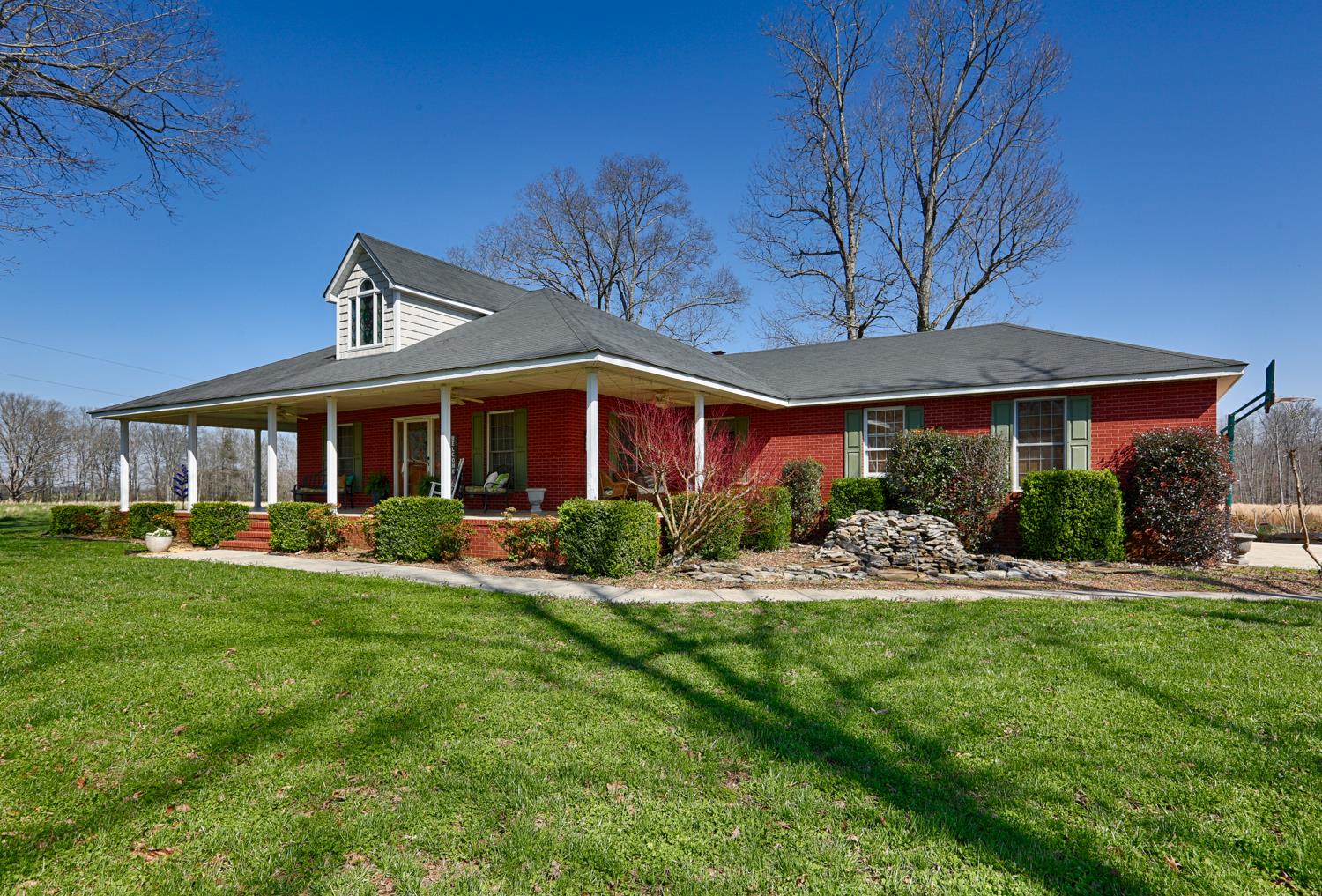 106 Power Station Road Taft, TN 38488 - Photo 2 of 30