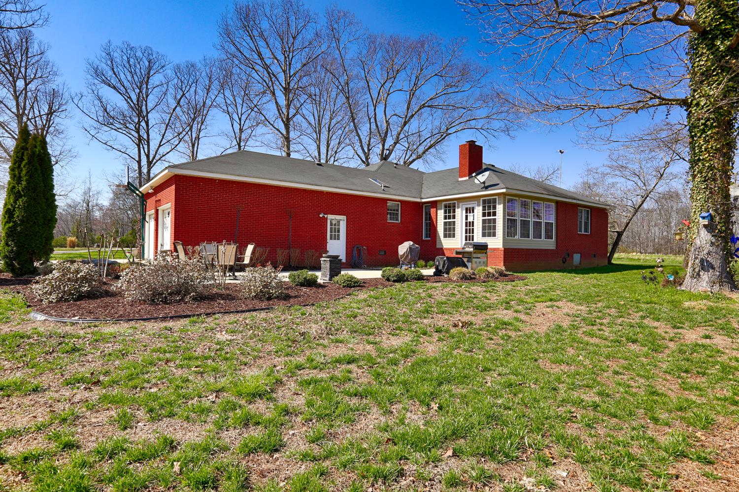 106 Power Station Road Taft, TN 38488 - Photo 7 of 30