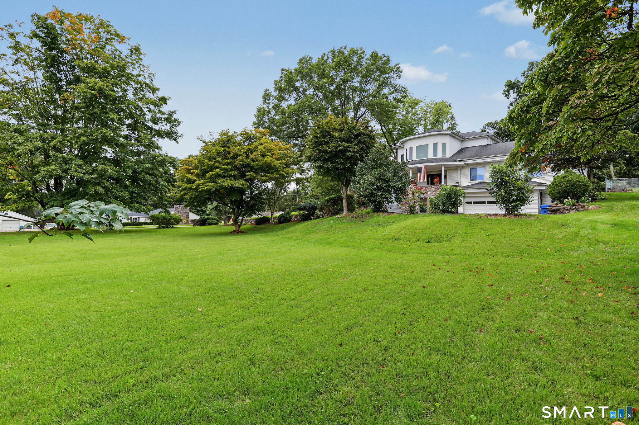 17 Little Plain Road Trumbull, CT 06611 - Photo 33 of 37 Gallery Image 33