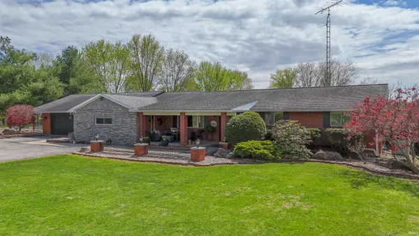 $497,500 | 2754 US Highway 50 East, Bedford, IN 47421
