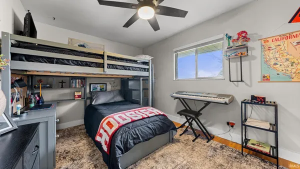 $497,500 | 2754 US Highway 50 East, Bedford, IN 47421