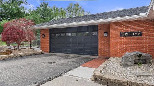 $497,500 | 2754 US Highway 50 East, Bedford, IN 47421