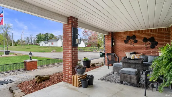 $497,500 | 2754 US Highway 50 East, Bedford, IN 47421