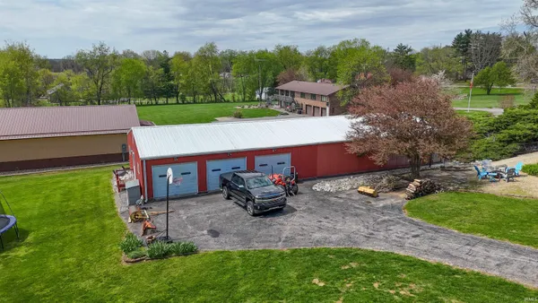 $497,500 | 2754 US Highway 50 East, Bedford, IN 47421