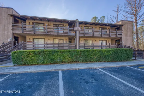 $174,900 | 1081 Cove Road, Unit 1034, Sevierville, TN 37876