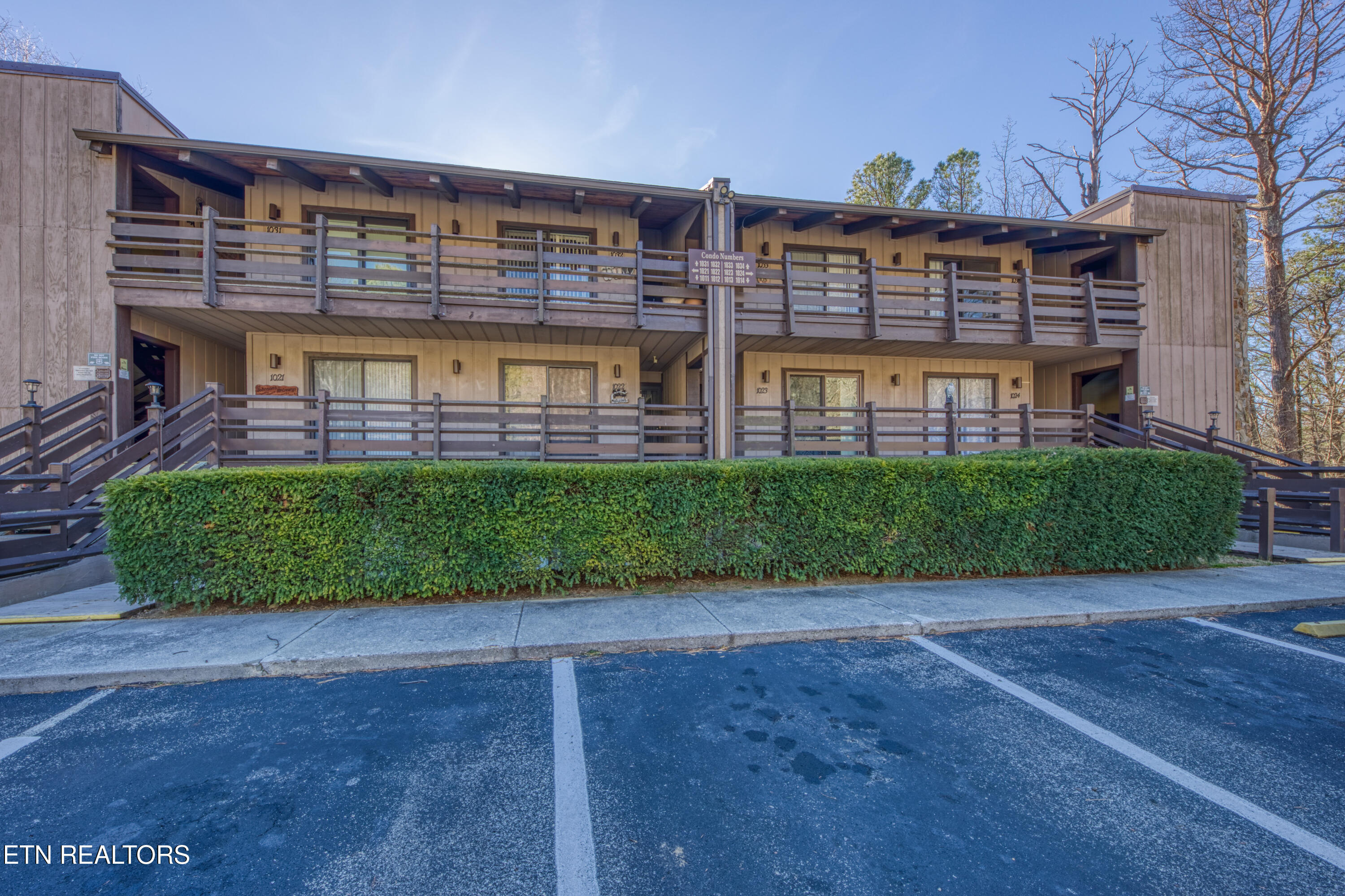 1081 Cove Road, Unit 1034 Sevierville, TN 37876 - Photo 1 of 26 0H3A9635_1