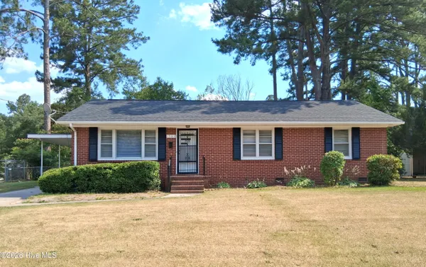 $184,900 | 1703 Hillcrest Drive West, Wilson, NC 27893