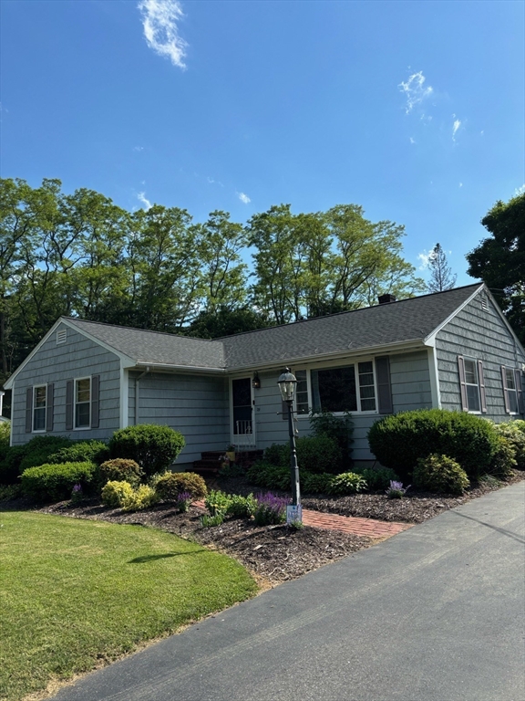 29 Old Ferry Road Haverhill, MA 01830 - Photo 5 of 42 a front view of house with yard and green space