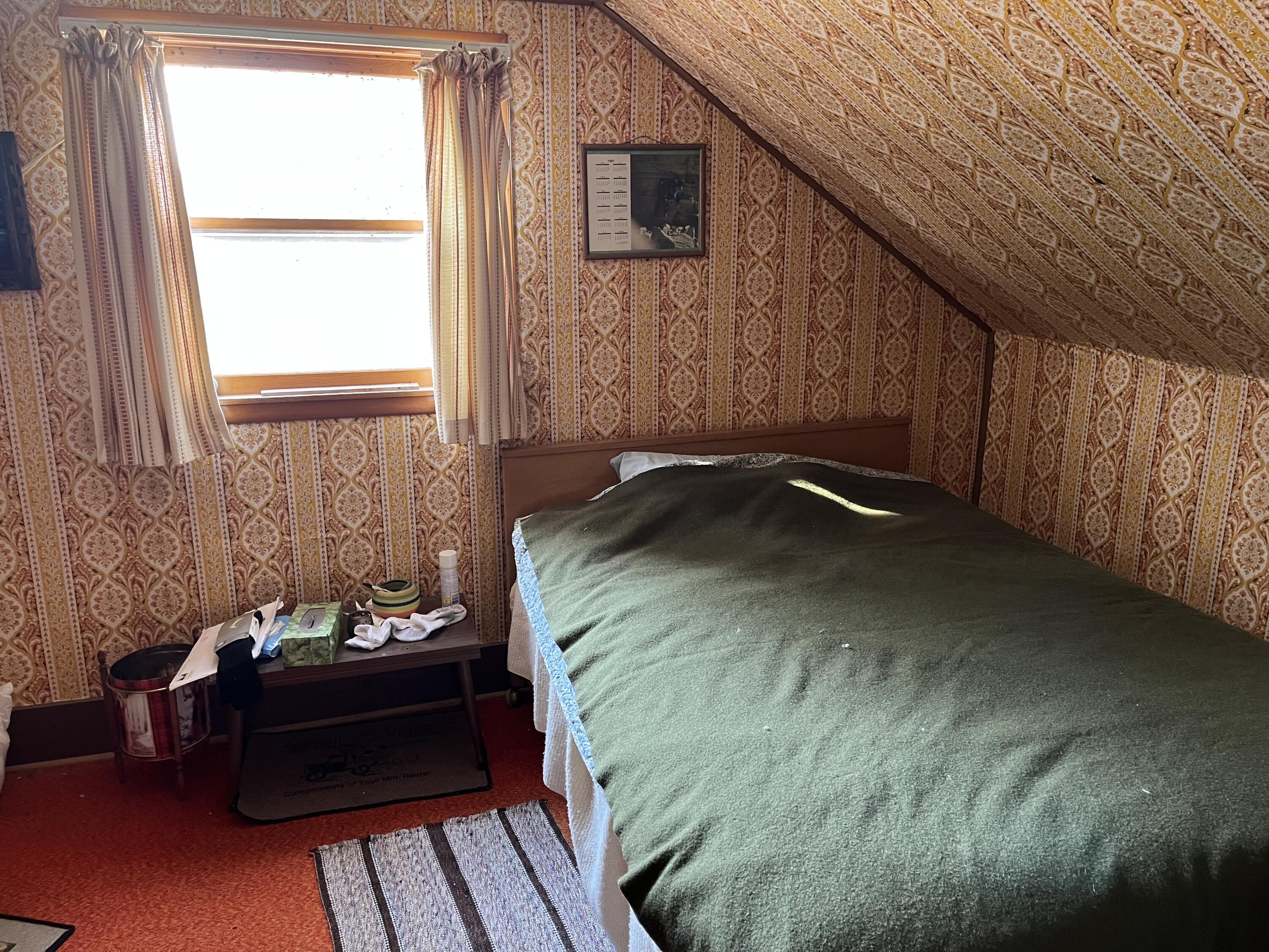 W6011 Pike River Road Wausaukee, WI 54177 - Photo 15 of 16 Upper Bed