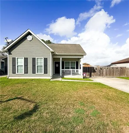 $227,000 | 2740 Village Court, Marrero, LA 70072