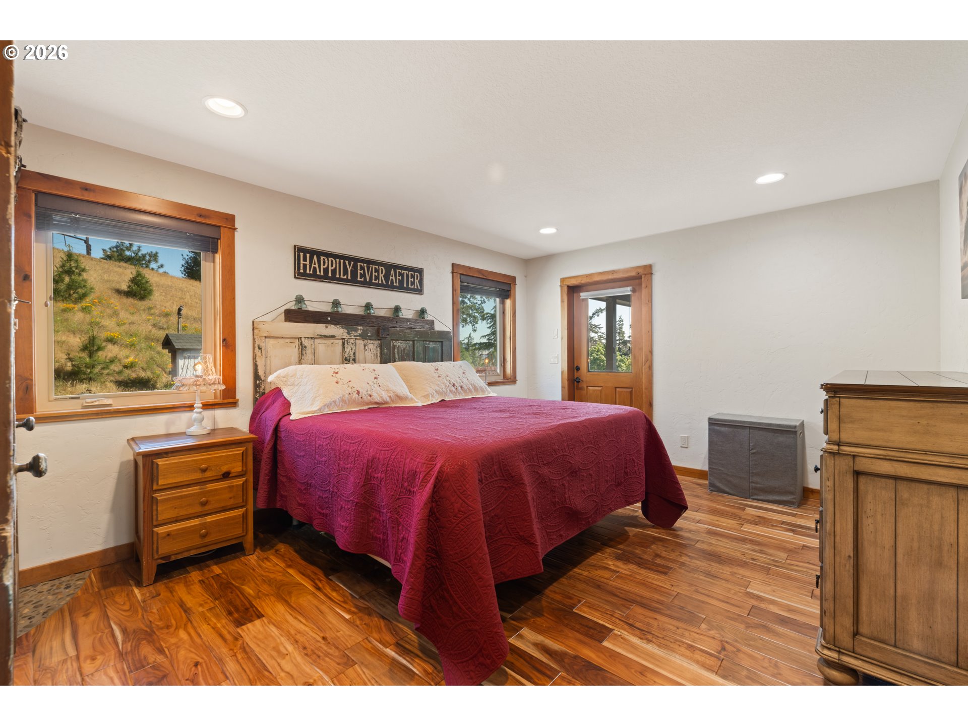 1717 Hood River Road Mosier, OR 97040 - Photo 13 of 47
