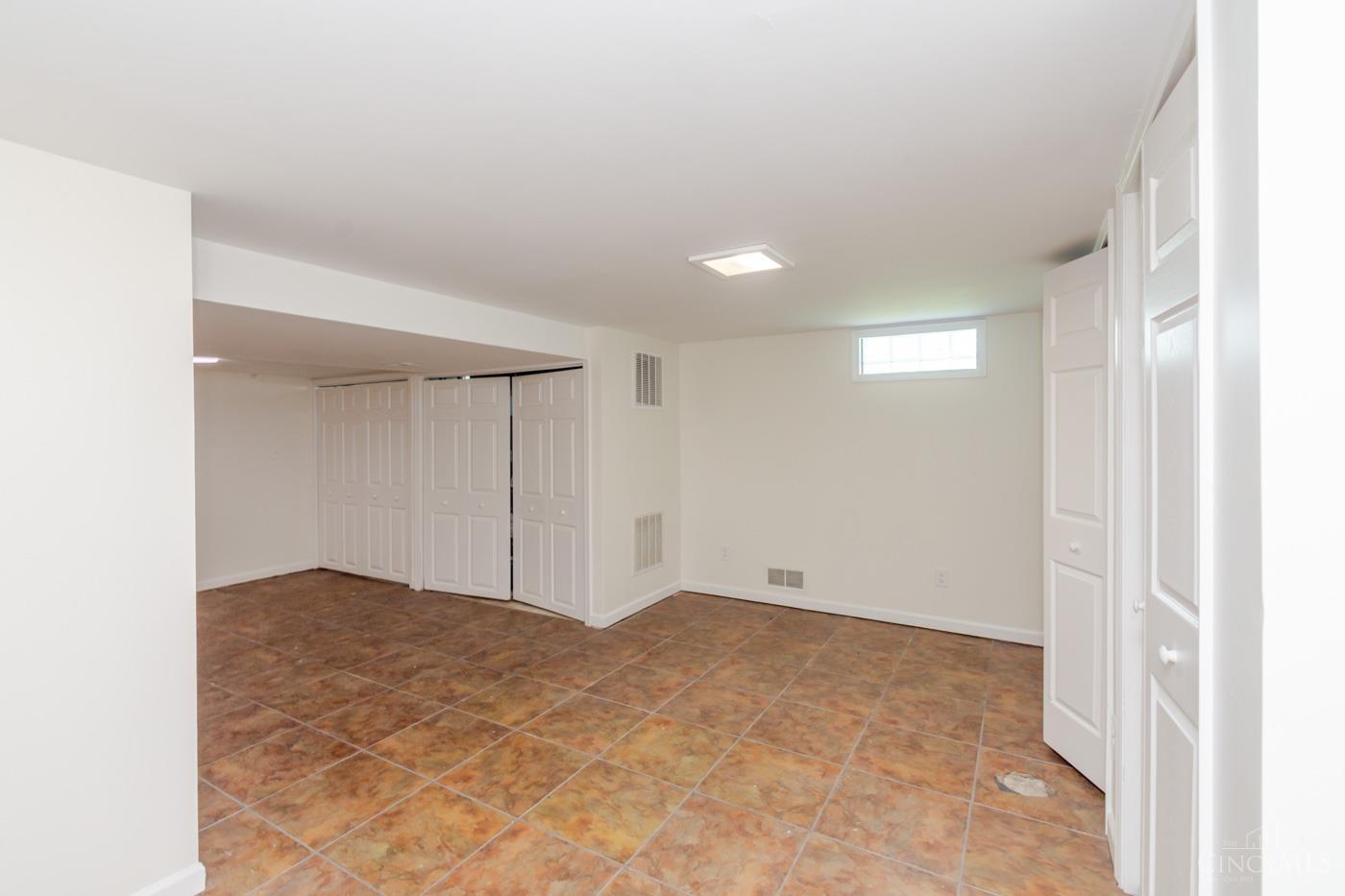 113 Gideon Road Middletown, OH 45044 - Photo 25 of 35