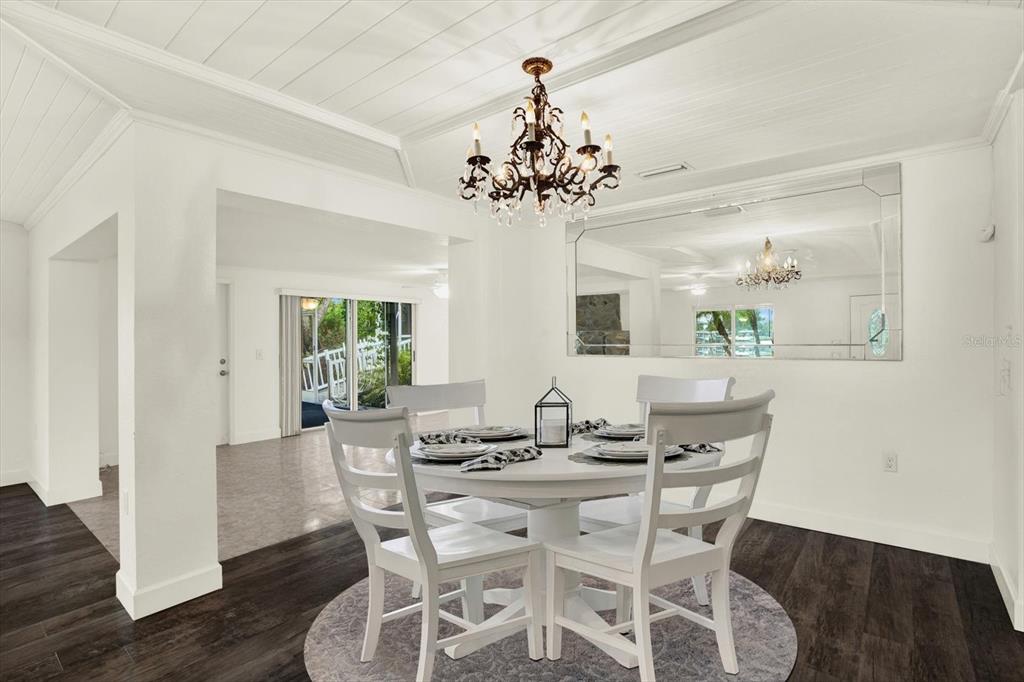 102 West North Branch Road Ruskin, FL 33570 - Photo 20 of 50