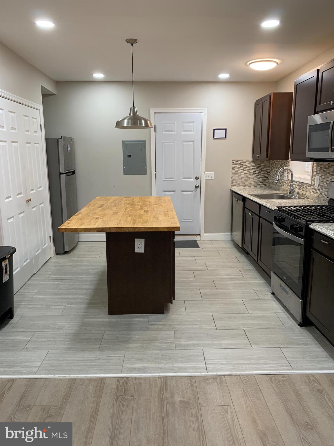 4744 Alhambra Avenue Baltimore, MD 21212 - Photo 3 of 22