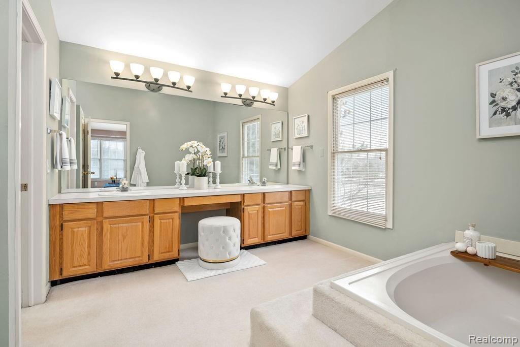 1562 Grandview Drive Rochester, MI 48306 - Photo 20 of 33