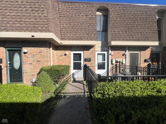 $119,900 | 7348 Countrybrook Drive, Indianapolis, IN 46260