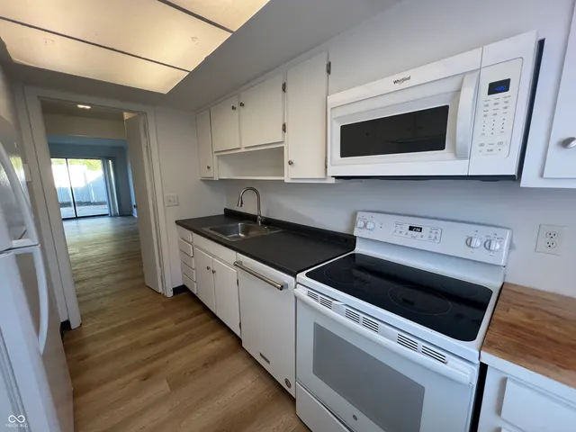 $119,900 | 7348 Countrybrook Drive, Indianapolis, IN 46260