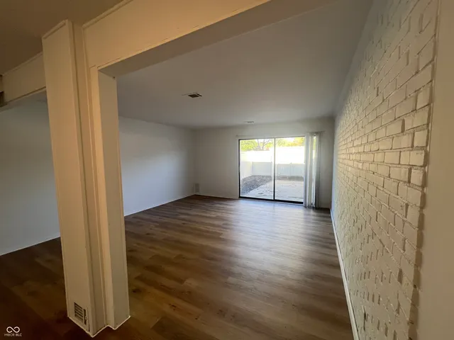 $119,900 | 7348 Countrybrook Drive, Indianapolis, IN 46260