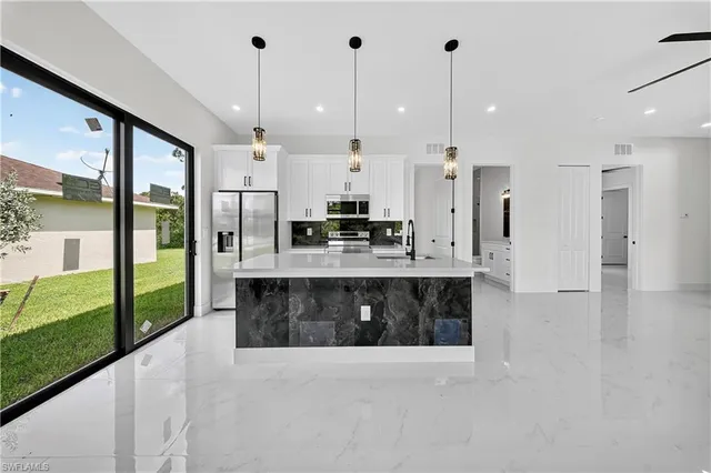 $259,000 | 4204 East 3rd Street, Lehigh Acres, FL 33936