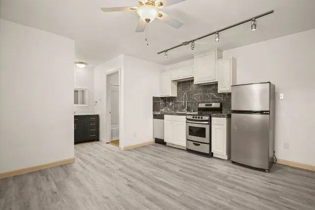 $900 | 210 West 38th Street, Unit 10, Austin, TX 78705