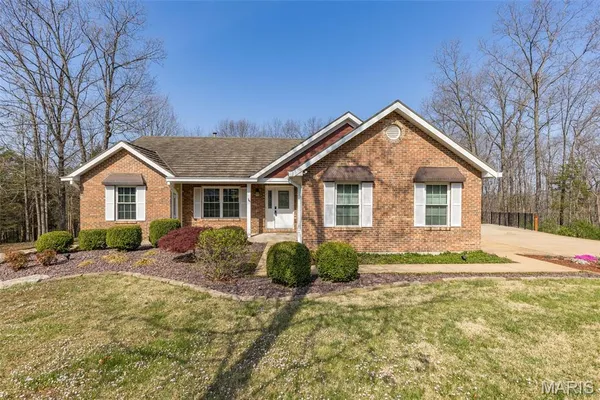 $454,900 | 12401 Fieldstone Drive, Festus, MO 63028