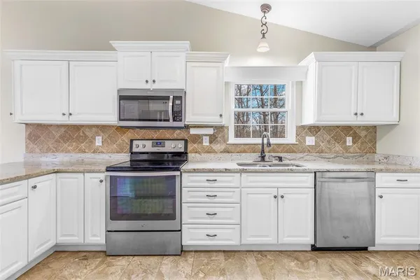 $454,900 | 12401 Fieldstone Drive, Festus, MO 63028
