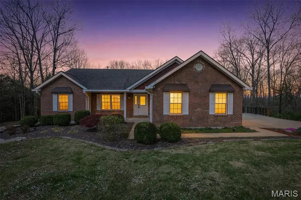 $454,900 | 12401 Fieldstone Drive, Festus, MO 63028