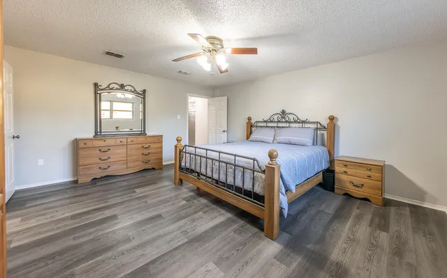 $320,000 | 8006 Chicago Avenue, Lubbock, TX 79424