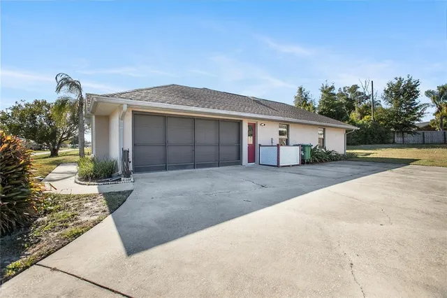 $350,000 | 1456 Timbercrest Drive, Deltona, FL 32738