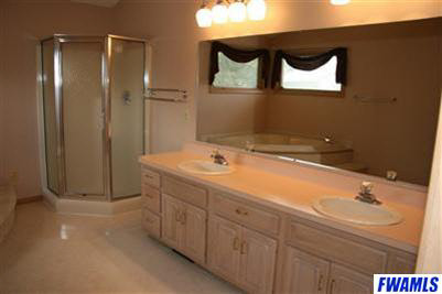 7104 Pine Lake Road Fort Wayne, IN 46814 - Photo 14 of 20