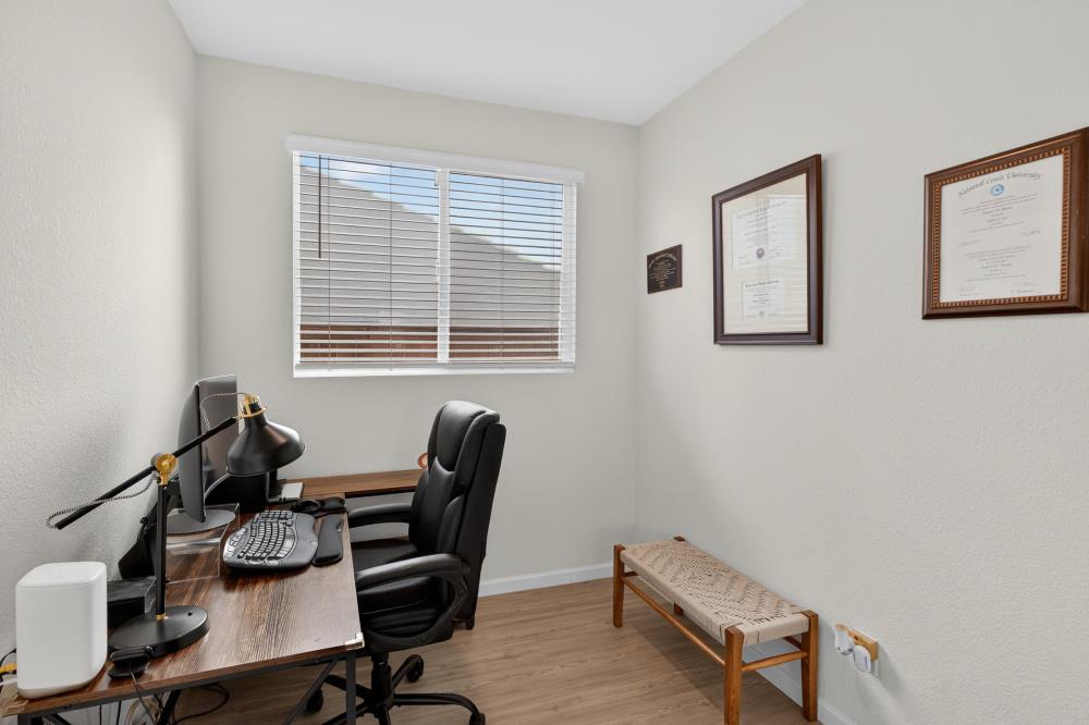 8226 Ocho Way Elk Grove, CA 95757 - Photo 7 of 19