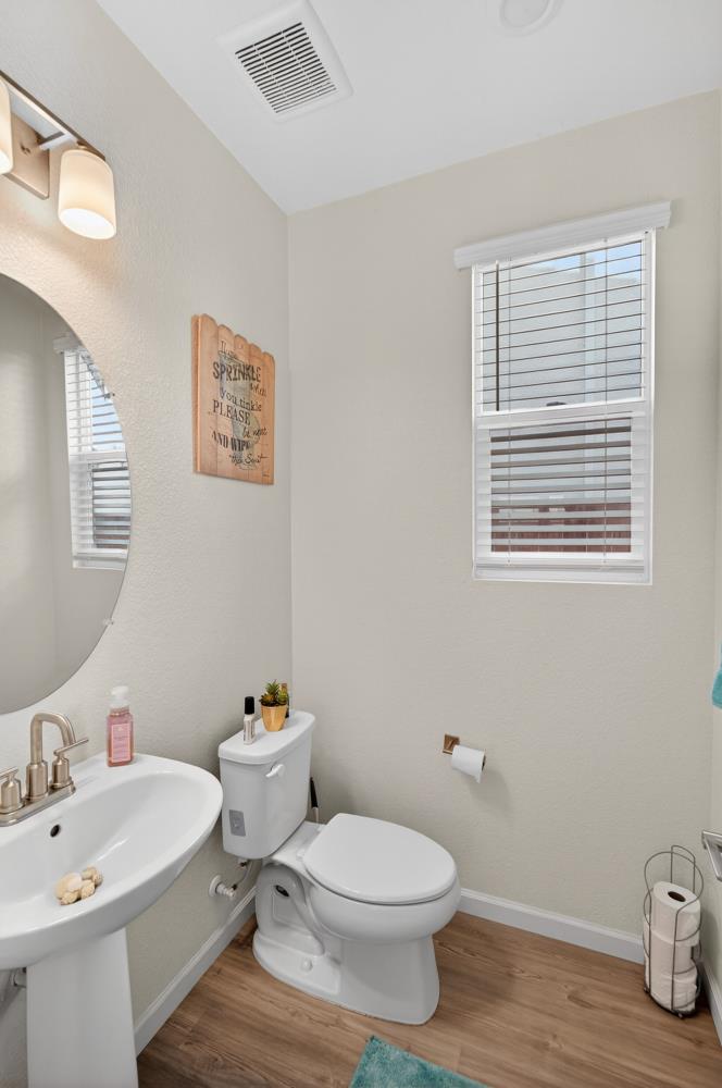 8226 Ocho Way Elk Grove, CA 95757 - Photo 8 of 19