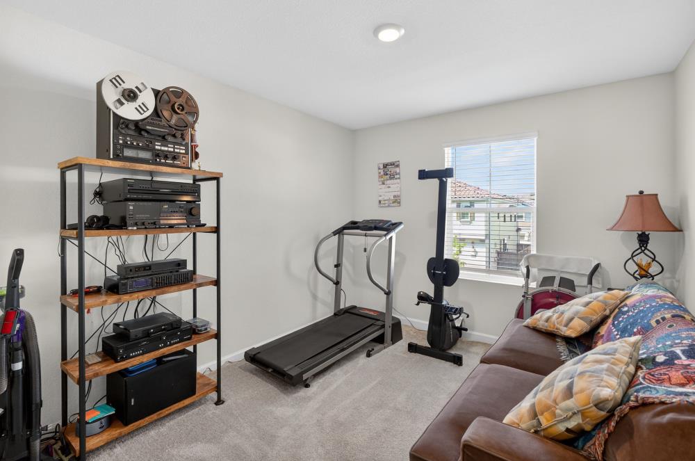 8226 Ocho Way Elk Grove, CA 95757 - Photo 10 of 19