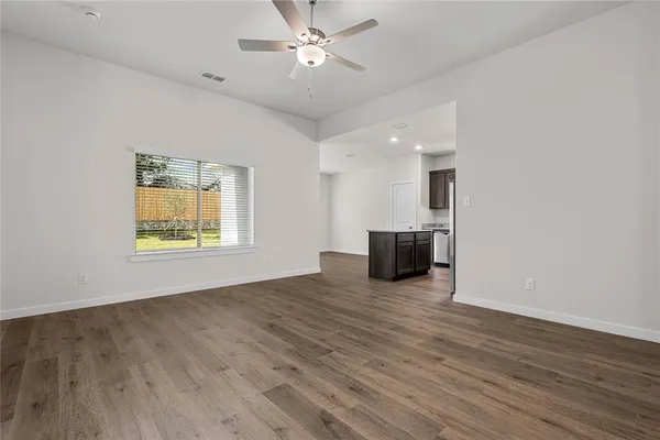 $2,275 | 732 Layton Court, Seagoville, TX 75159