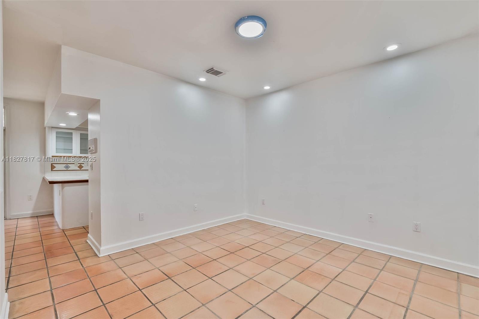 3136 Virginia Street Miami, FL 33133 - Photo 2 of 14 Gallery Image 2