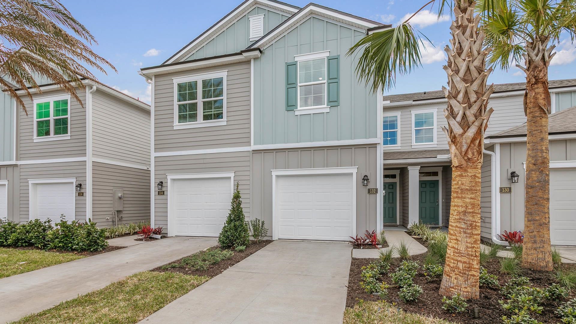 286 Redbud Road Palm Coast, FL 32137 - Photo 2 of 33