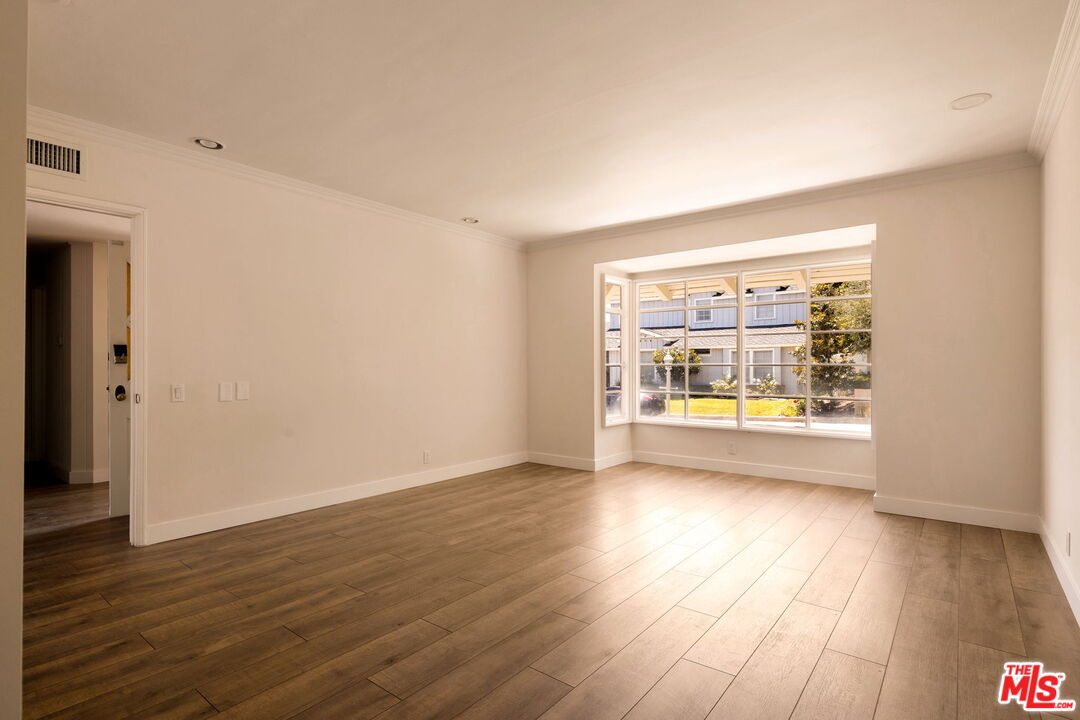 2158 Stradella Road Los Angeles, CA 90077 - Photo 19 of 28