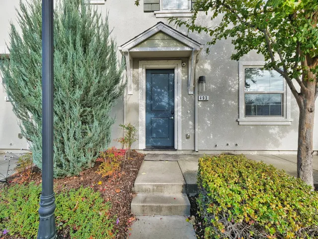 $425,000 | 493 Tailoff Lane, Sacramento, CA 95818