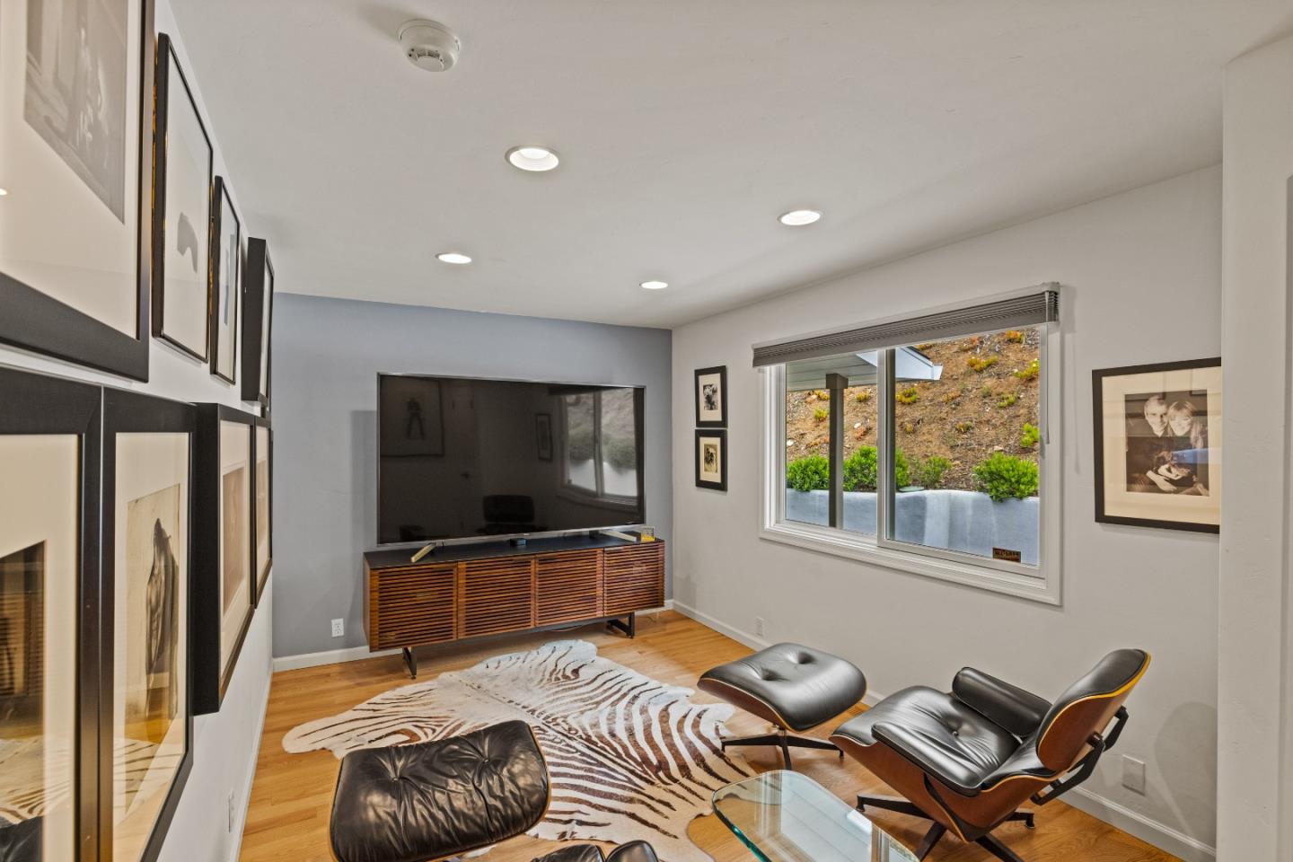27 La Rancheria Carmel Valley, CA 93924 - Photo 23 of 30 a living room with furniture and a flat screen tv