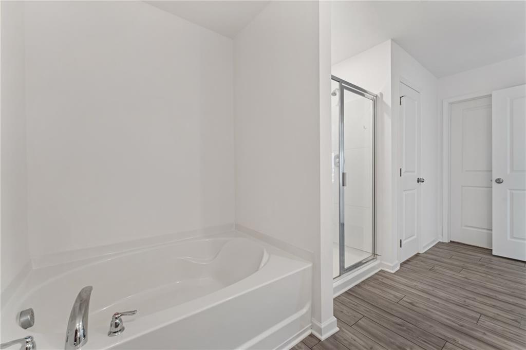 649 Isom Walk Suwanee, GA 30024 - Photo 24 of 31