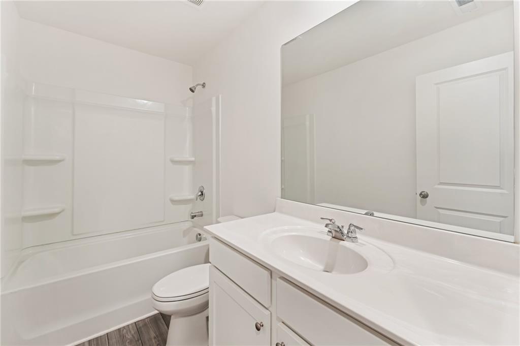 649 Isom Walk Suwanee, GA 30024 - Photo 27 of 31