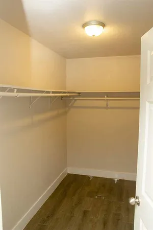 $1,595 | 907 Meriott Street, Ennis, TX 75119