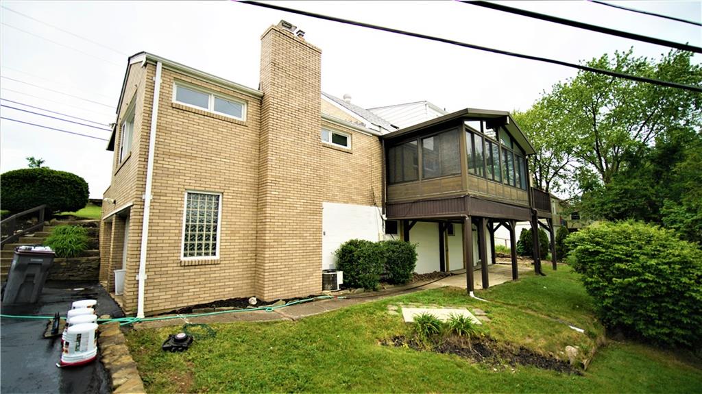 312 Fort Couch Road Pittsburgh, PA 15241 - Photo 4 of 25 Gallery Image 4