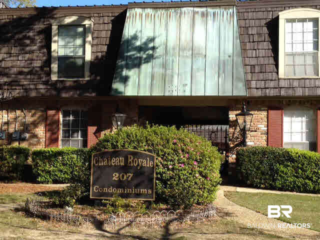 207 South Mobile Street, Unit 101 Fairhope, AL 36532 - Photo 1 of 1