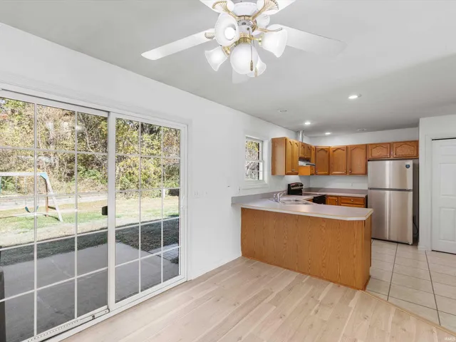 $279,900 | 3834 Farrington Drive, Evansville, IN 47725