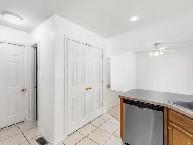 $279,900 | 3834 Farrington Drive, Evansville, IN 47725