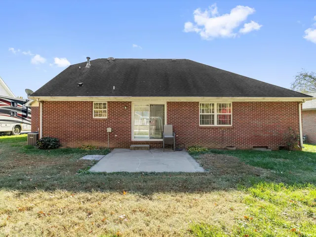 $279,900 | 3834 Farrington Drive, Evansville, IN 47725