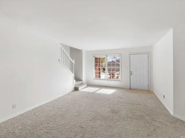 $279,900 | 3834 Farrington Drive, Evansville, IN 47725