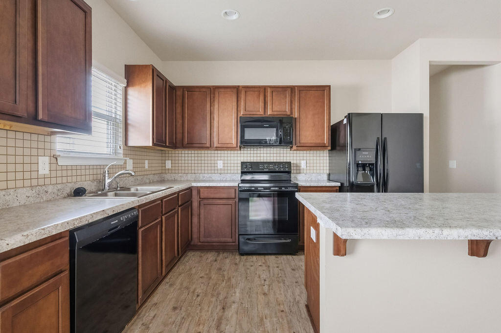 242 Cornelia Street Freeport, FL 32439 - Photo 11 of 68 242Cornelia-13